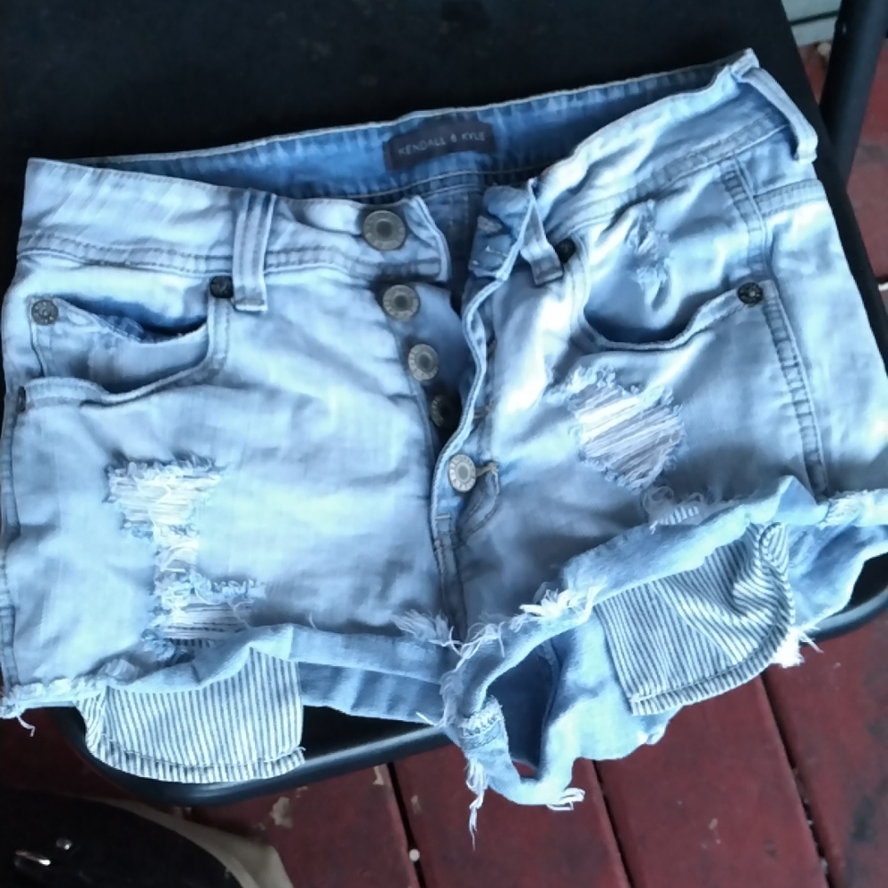 Clothes and purses - Picture 2 of 13